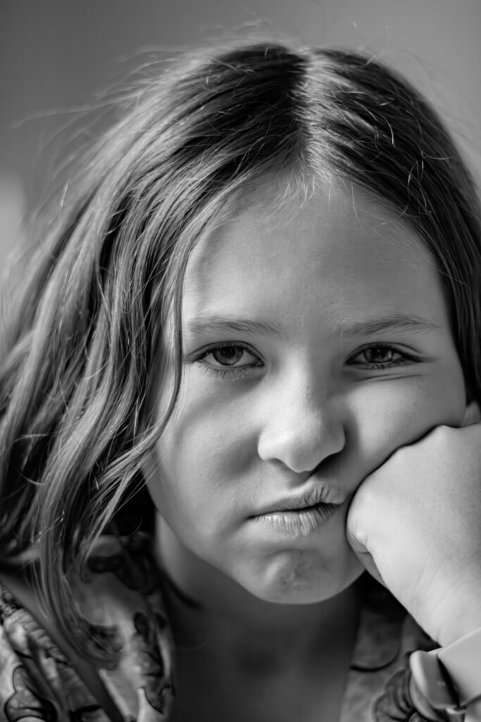 portraits enfants en noir et blanc