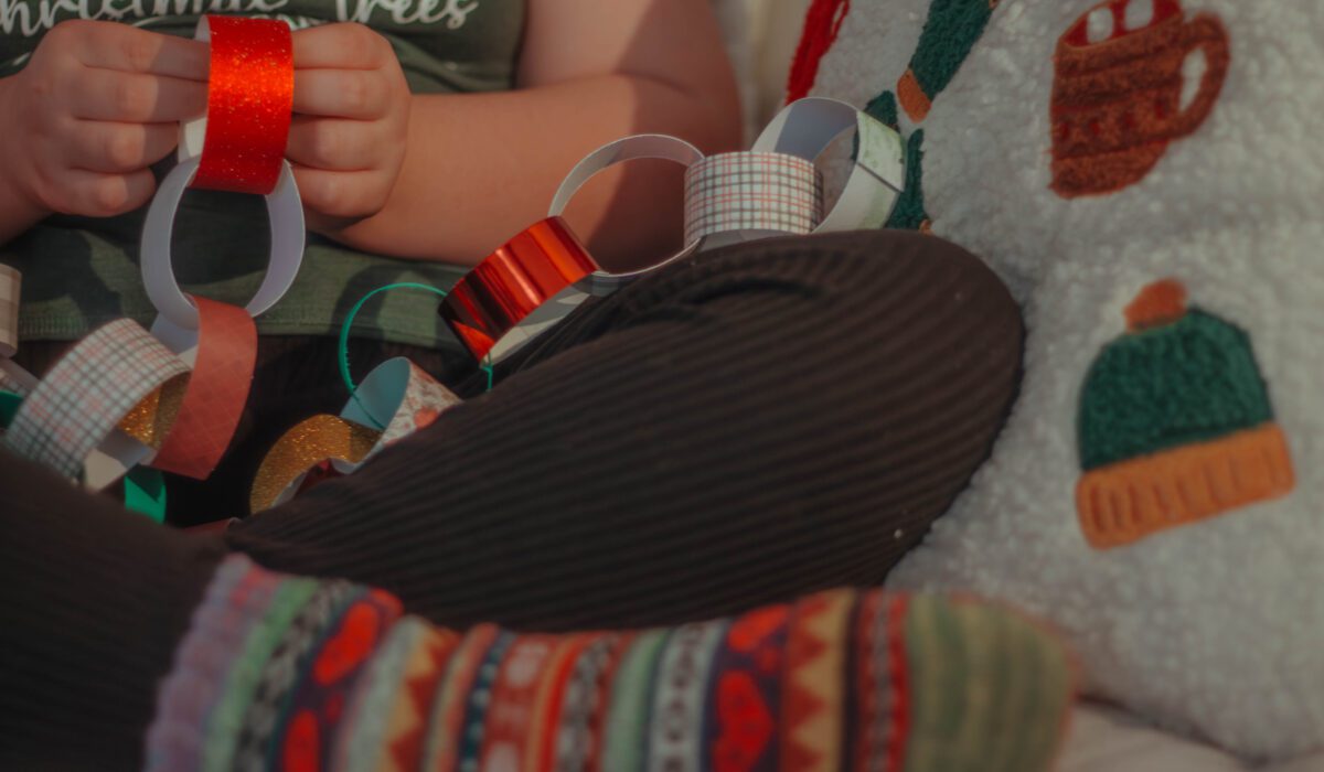 DIY nostalgique : comment créer une guirlande de Noël en papier comme dans les années 80/90